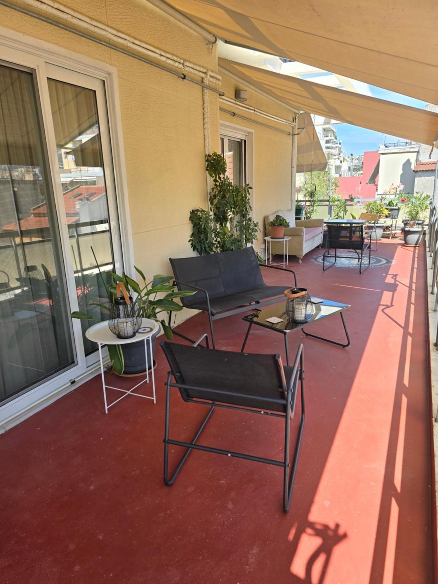 Large 1 Bedroom Penthouse With Large Terrace 아테네 외부 사진